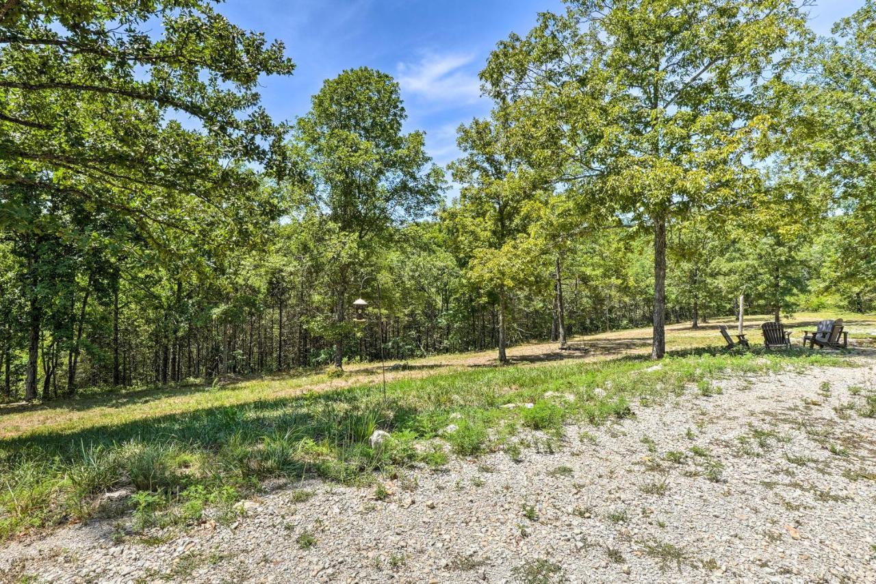 Branson Tiny Home On 52 Acres With Private Lake! Extérieur photo